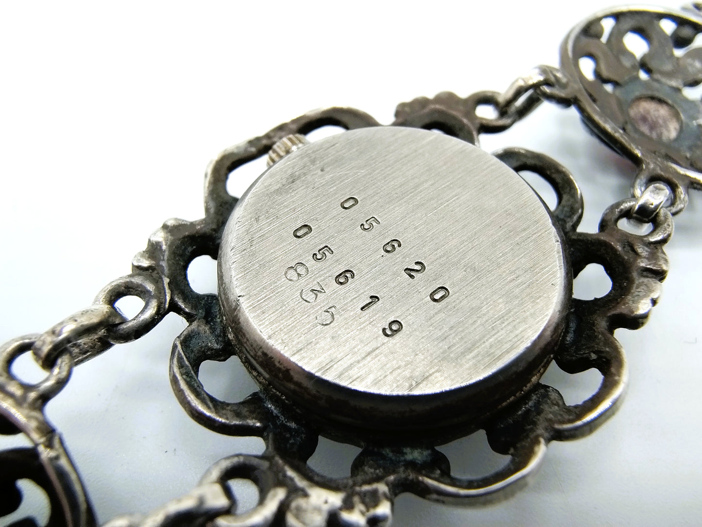 Zilveren dameshorloge, Lasita Quartz, 16 cm + zilveren ring met granaat, 18 mm