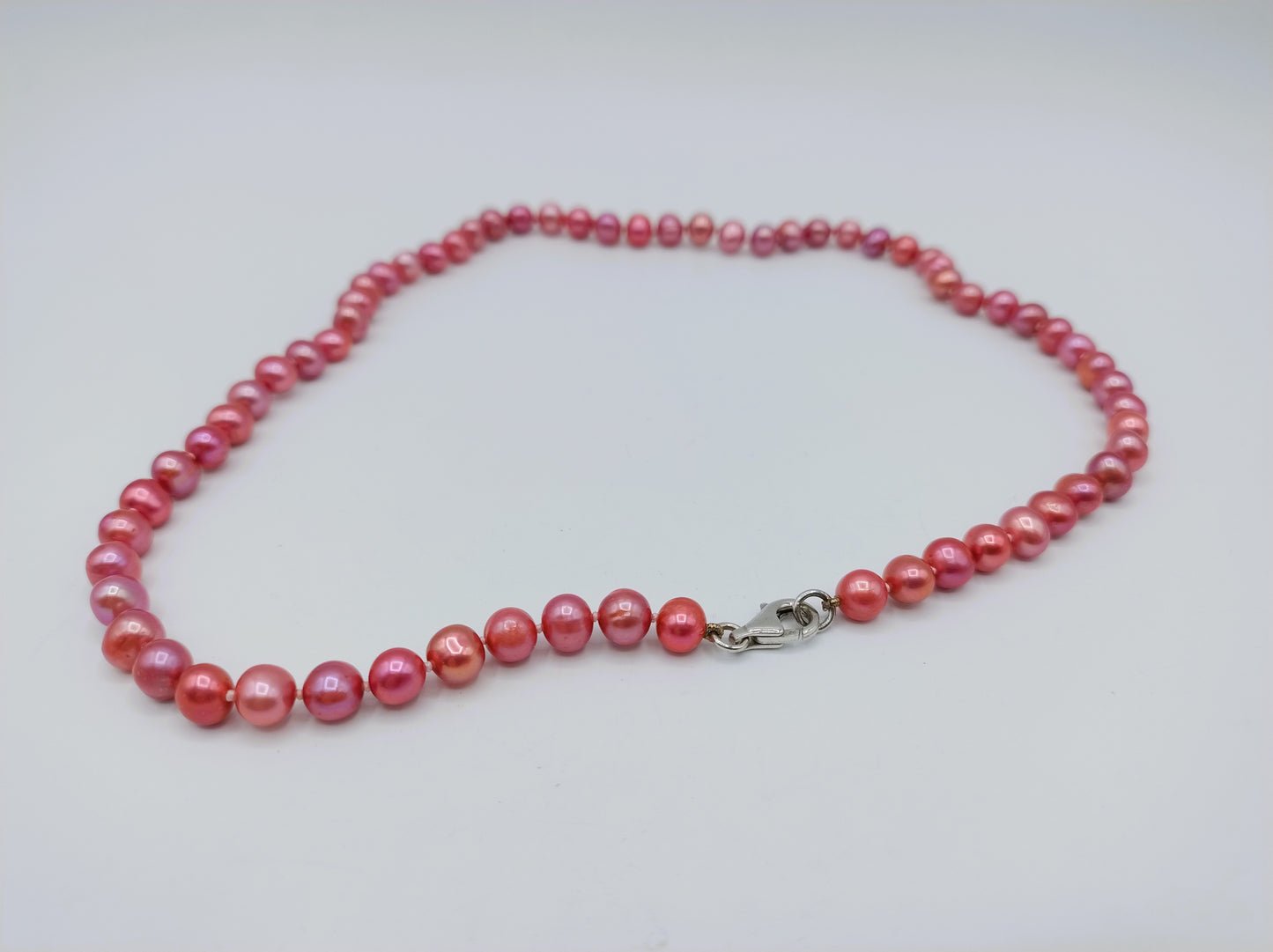 Pearl necklace with pink pearls and silver clasp, 45.5 cm