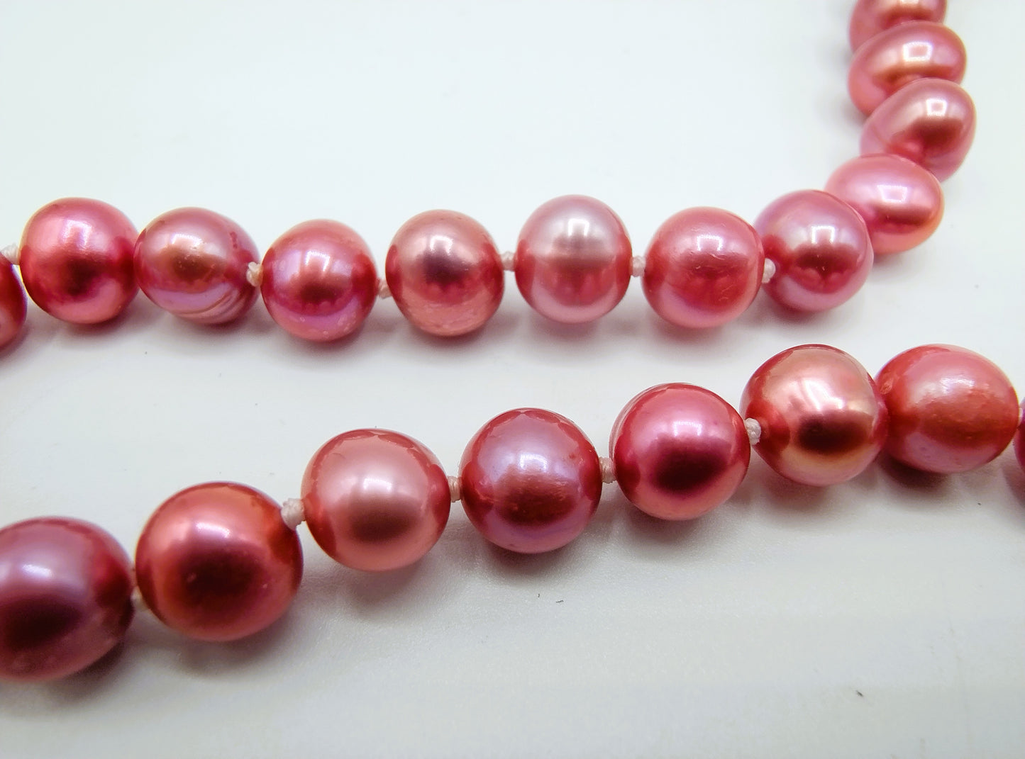 Pearl necklace with pink pearls and silver clasp, 45.5 cm