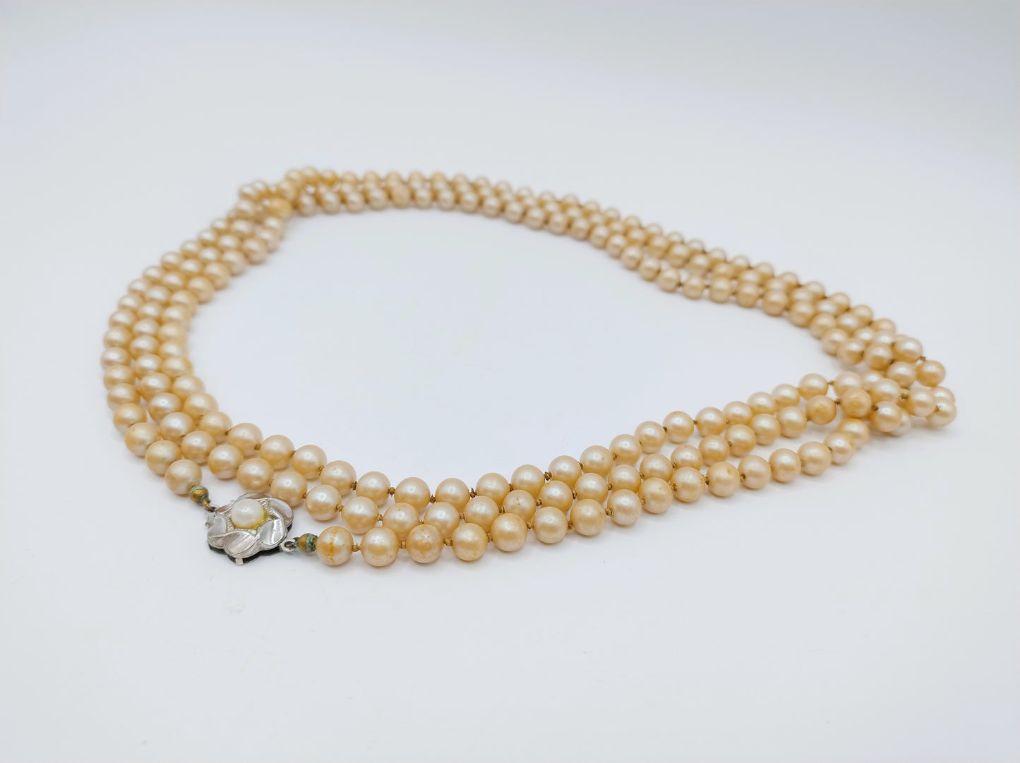 Pearl necklace with silver clasp, 144 cm (!)
