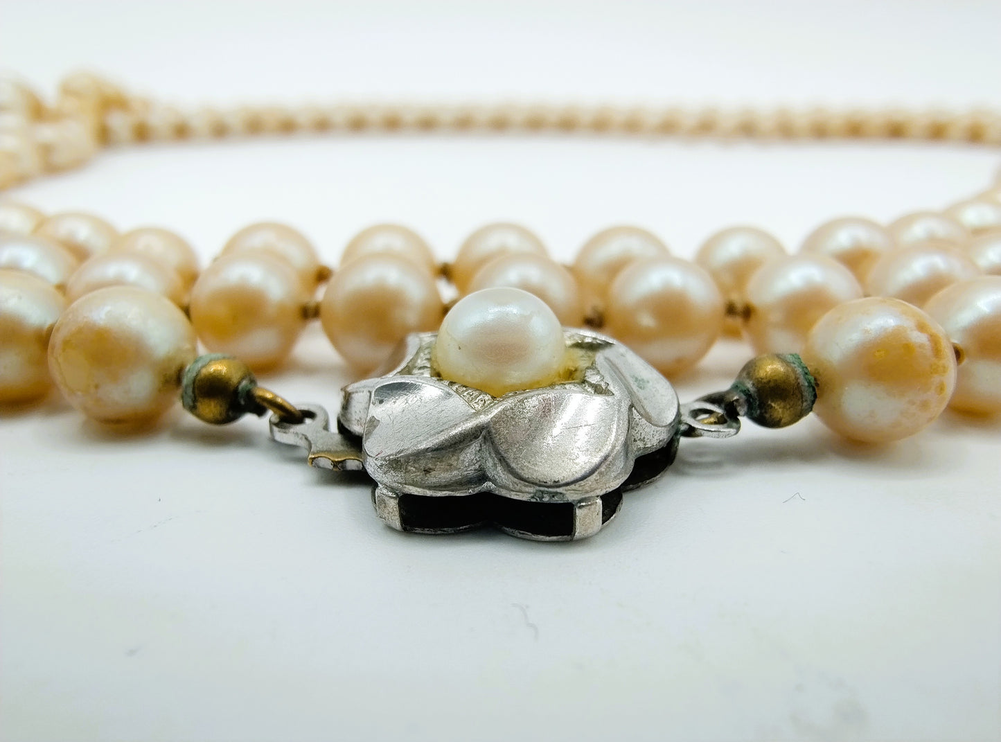 Pearl necklace with silver clasp, 144 cm (!)