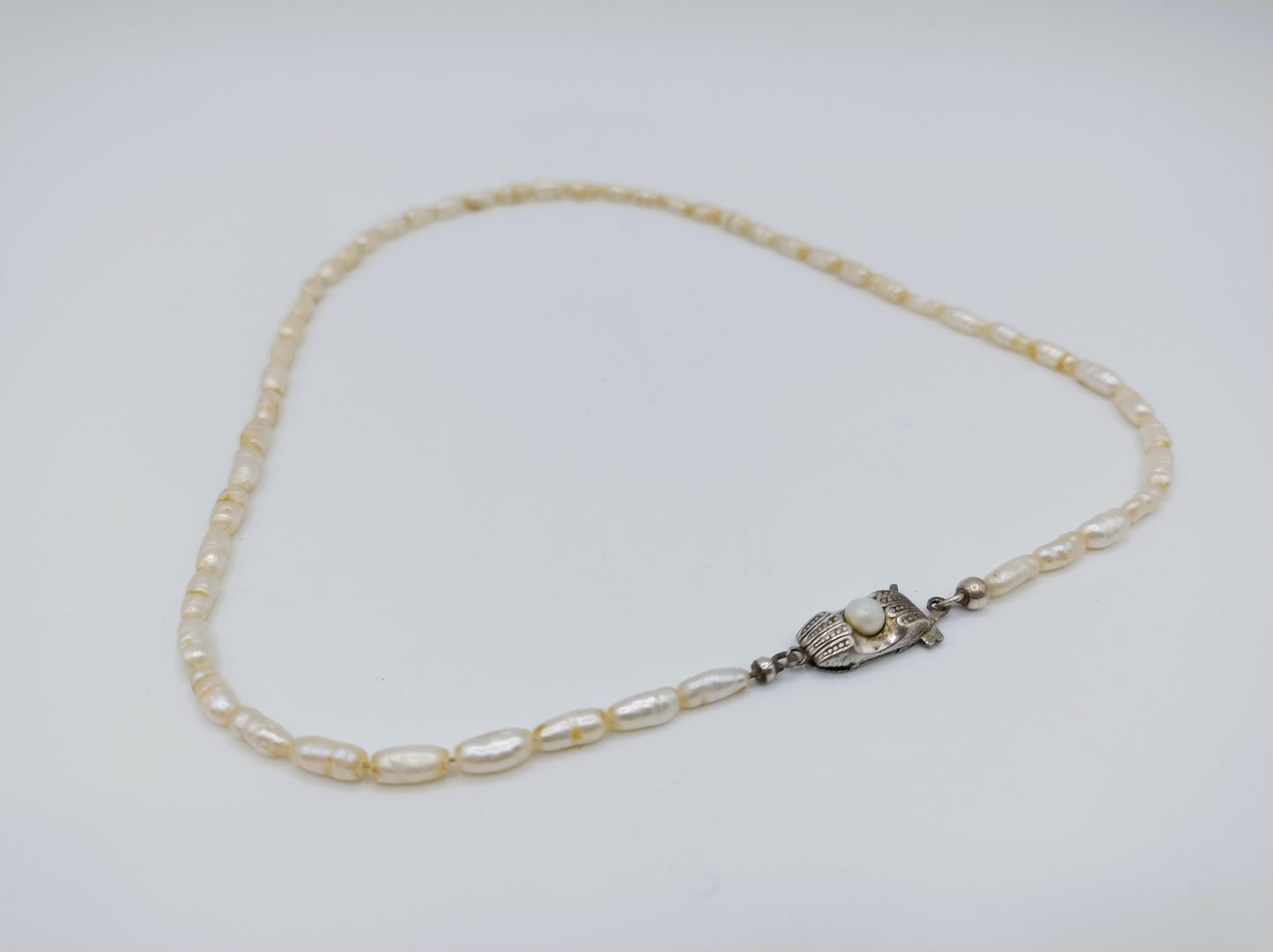 Perlenkette mit Silberverschluss, 42 cm