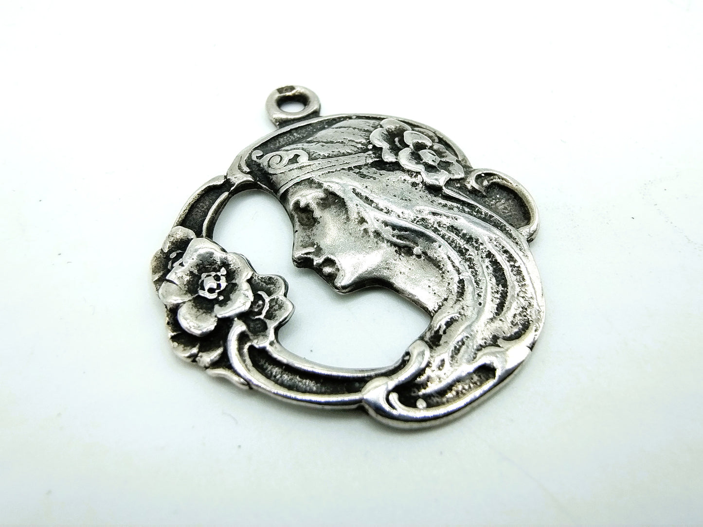 Silver pendant, art nouveau, 925