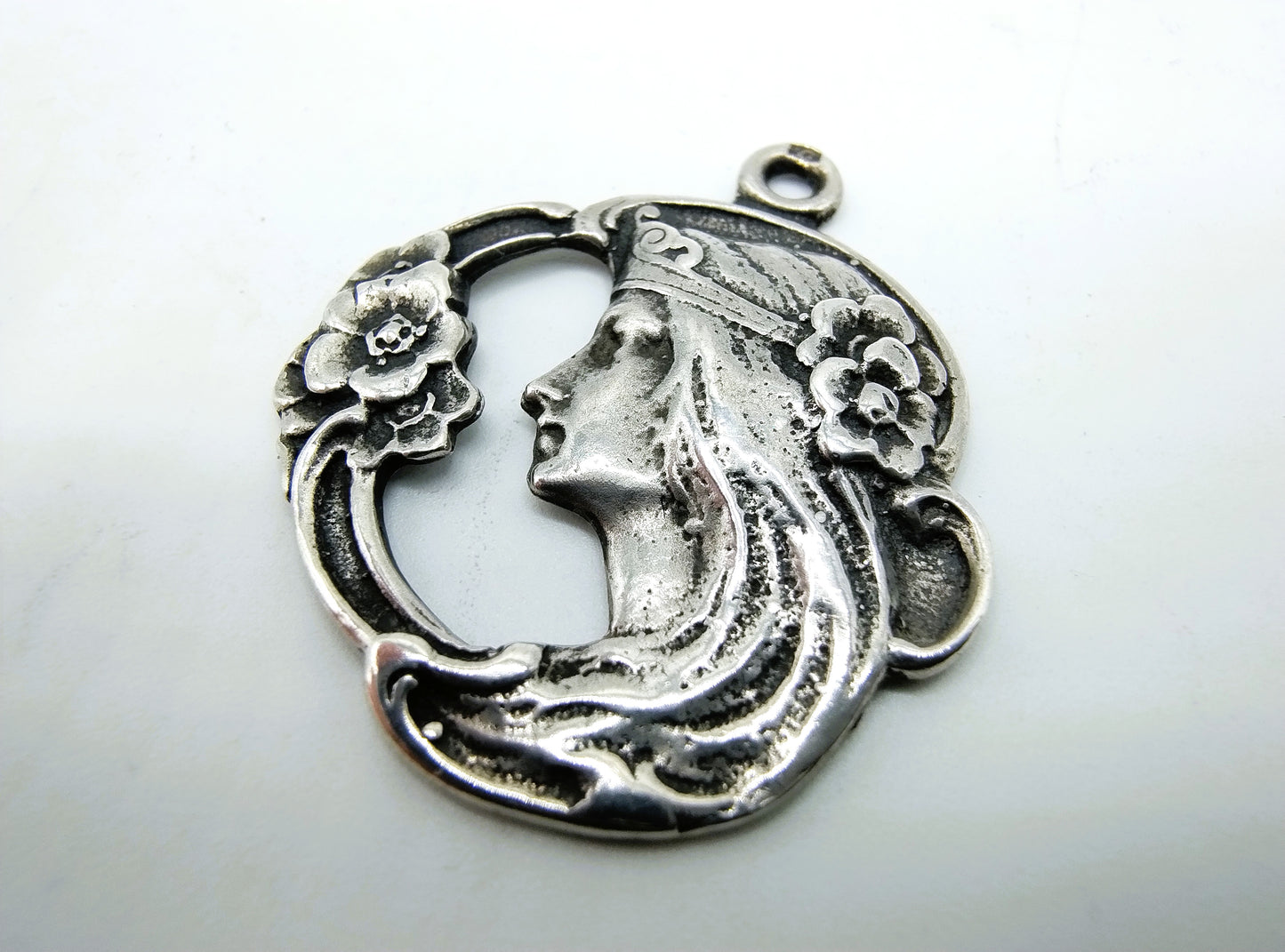 Silver pendant, art nouveau, 925