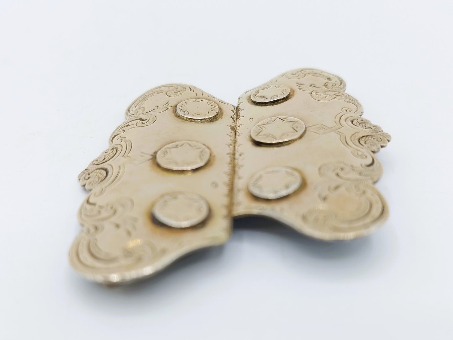 Gold/silver brooch with Biedermeier decoration.