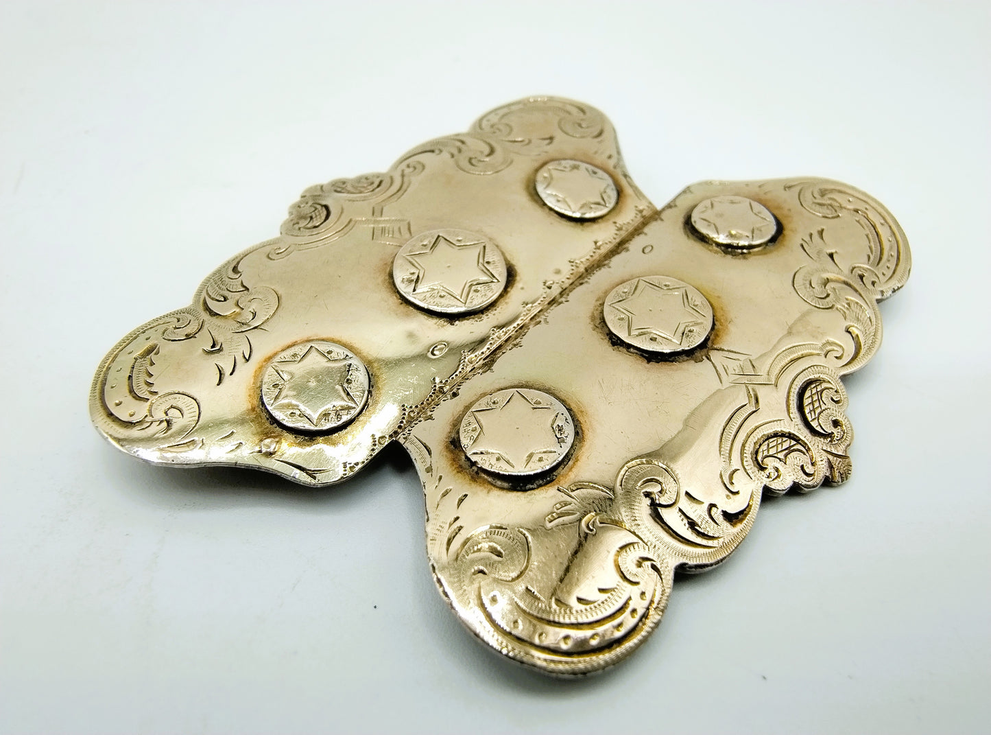 Gold/silver brooch with Biedermeier decoration.