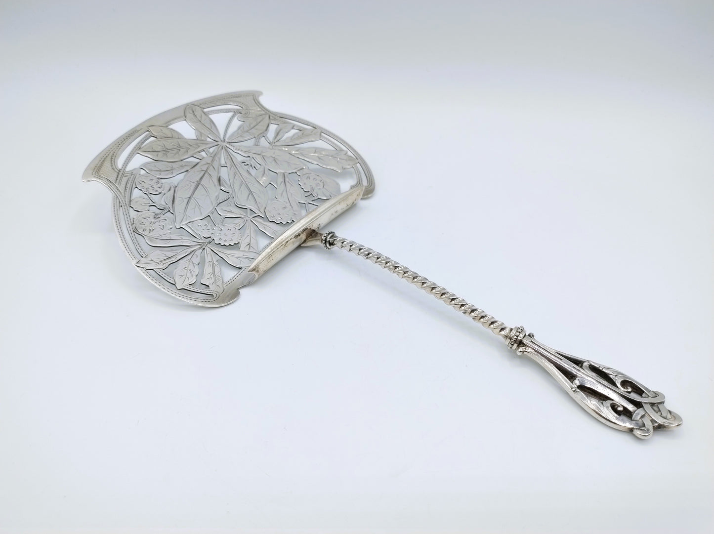 Silver asparagus scoop, Company J.M. van Kempen, Voorschoten, 1905