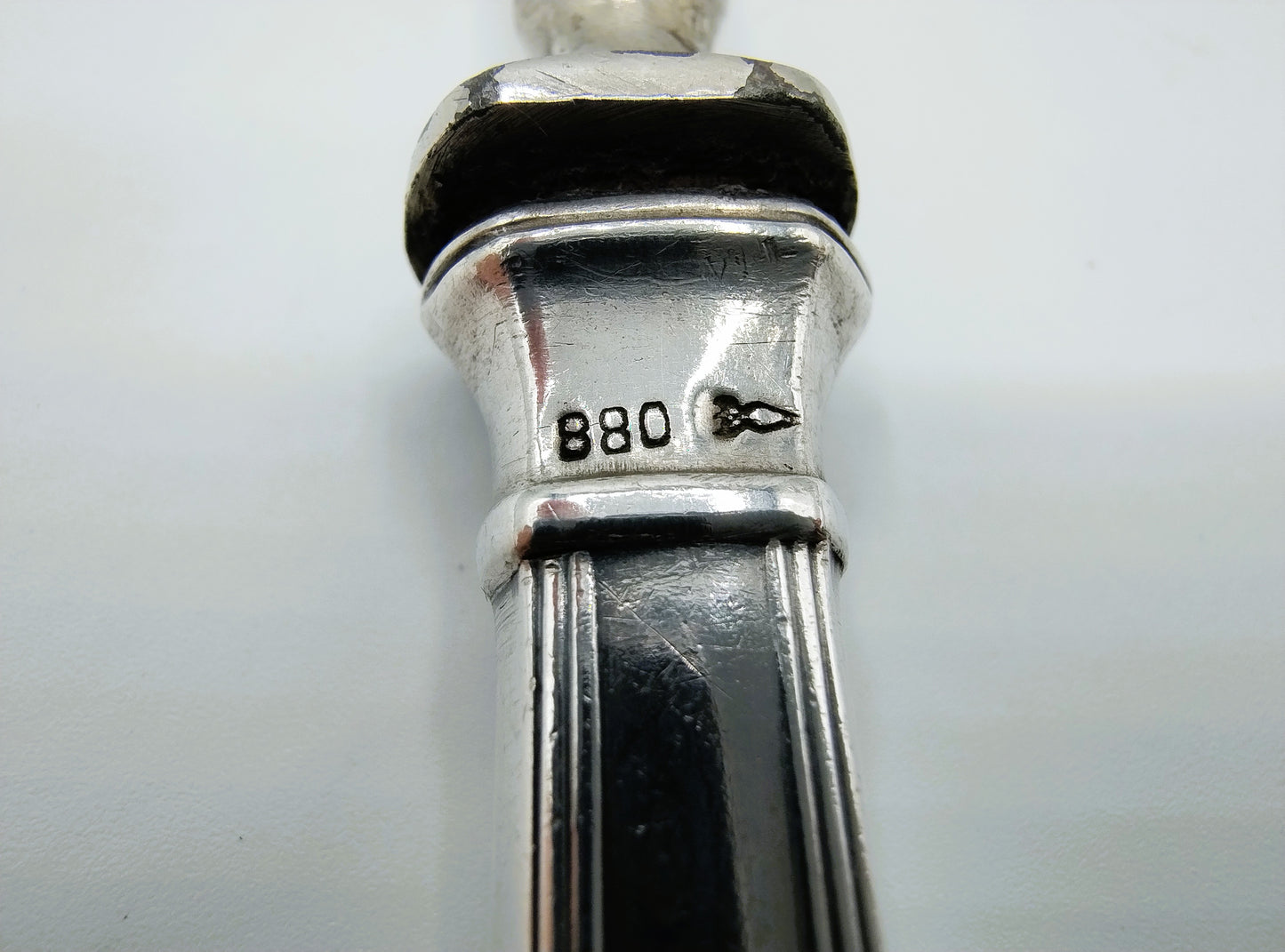 2 Gabeln mit silbernen Griffen, ca. 1915