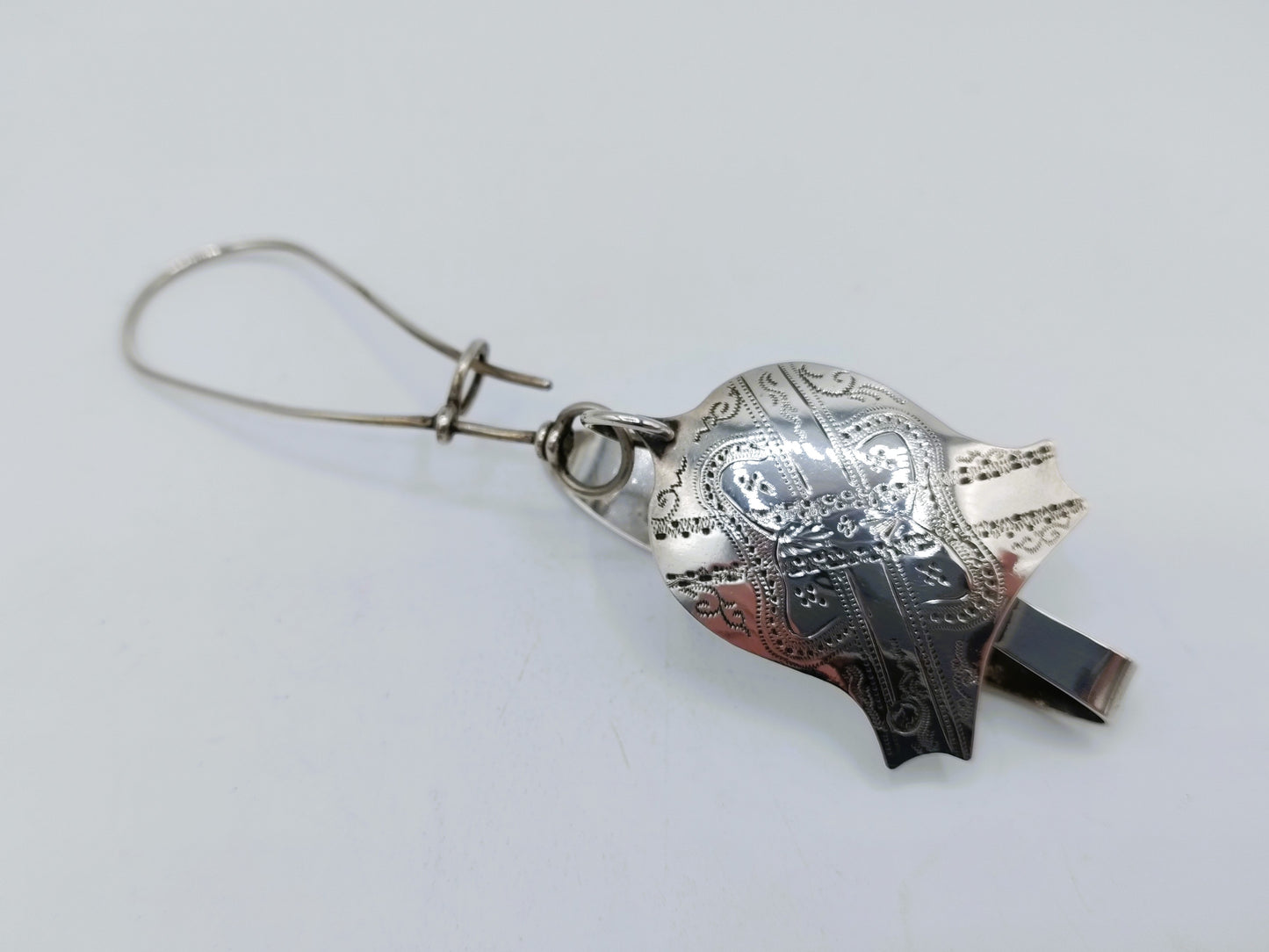 Silver ball holder, P. Salm, Hoorn, 1878
