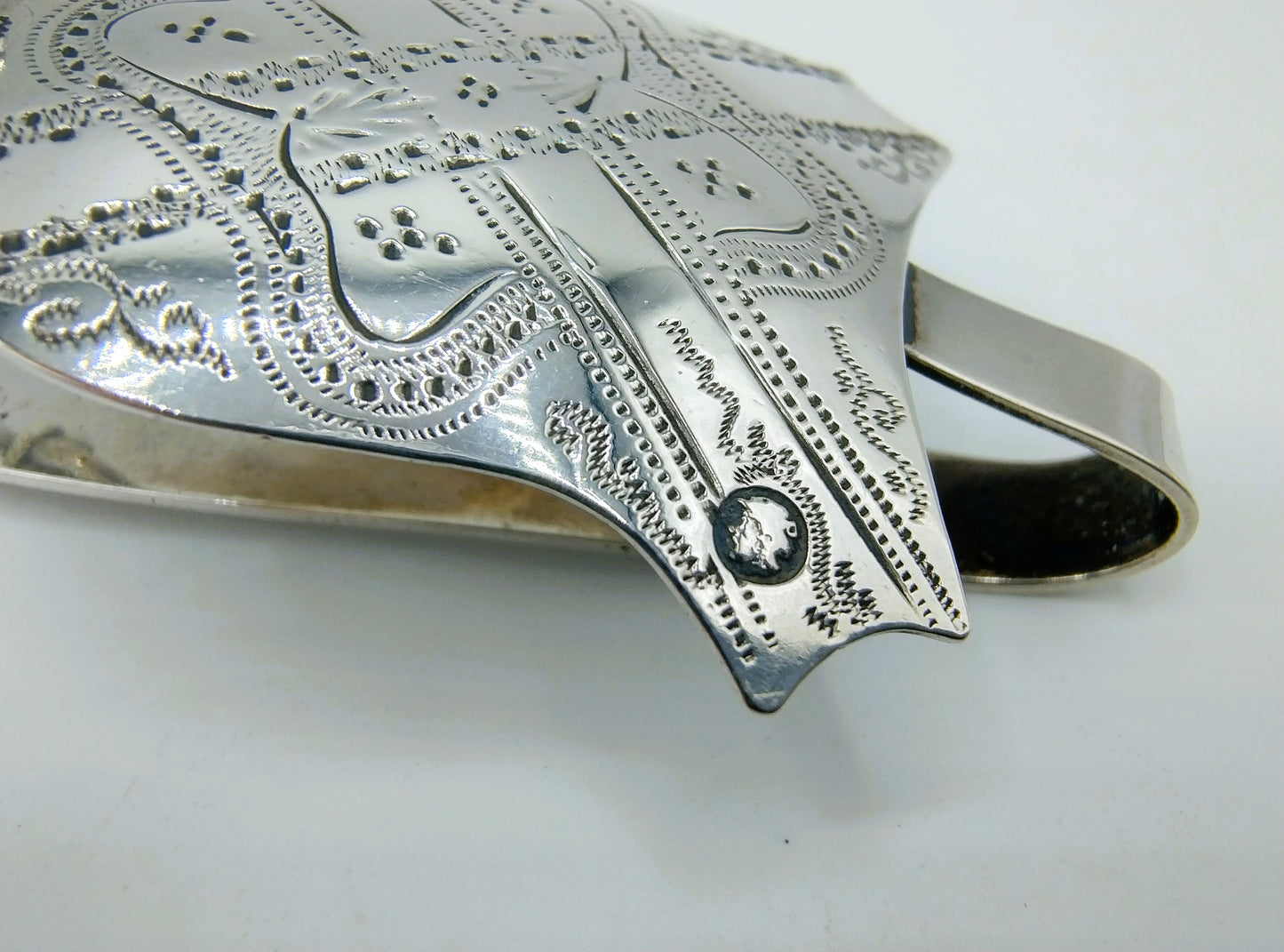 Silver ball holder, P. Salm, Hoorn, 1878