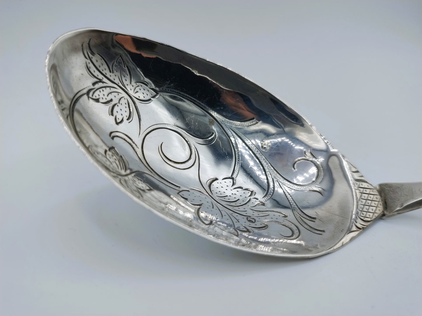 Silver serving spoon, fa. NS Visser and Co, 's-Hertogenbosch, 1868
