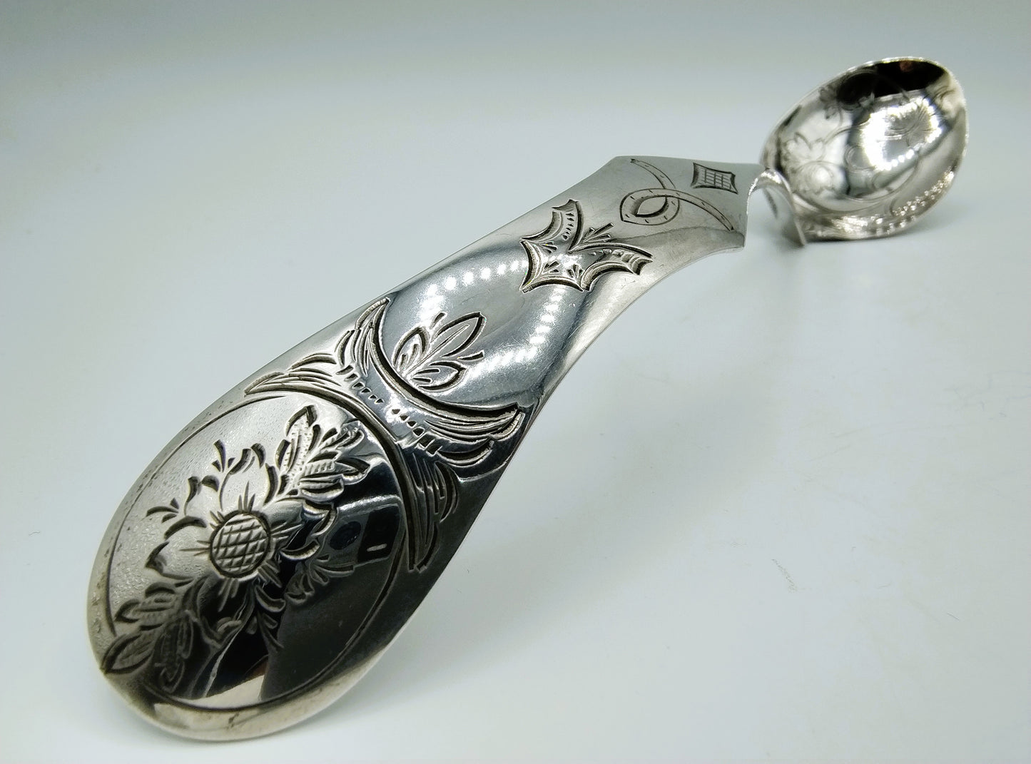 Silver serving spoon, fa. NS Visser and Co, 's-Hertogenbosch, 1868