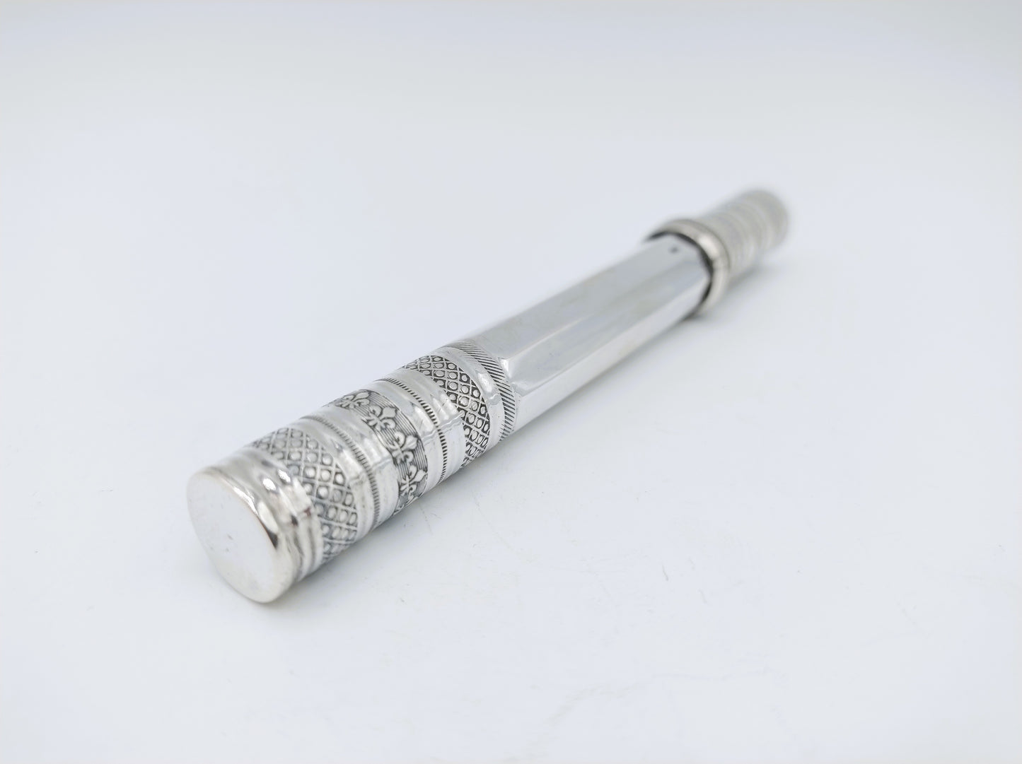 Silver needle case, fa. Gebr. J. and D. Veenstra, Leeuwarden, ca. 1850