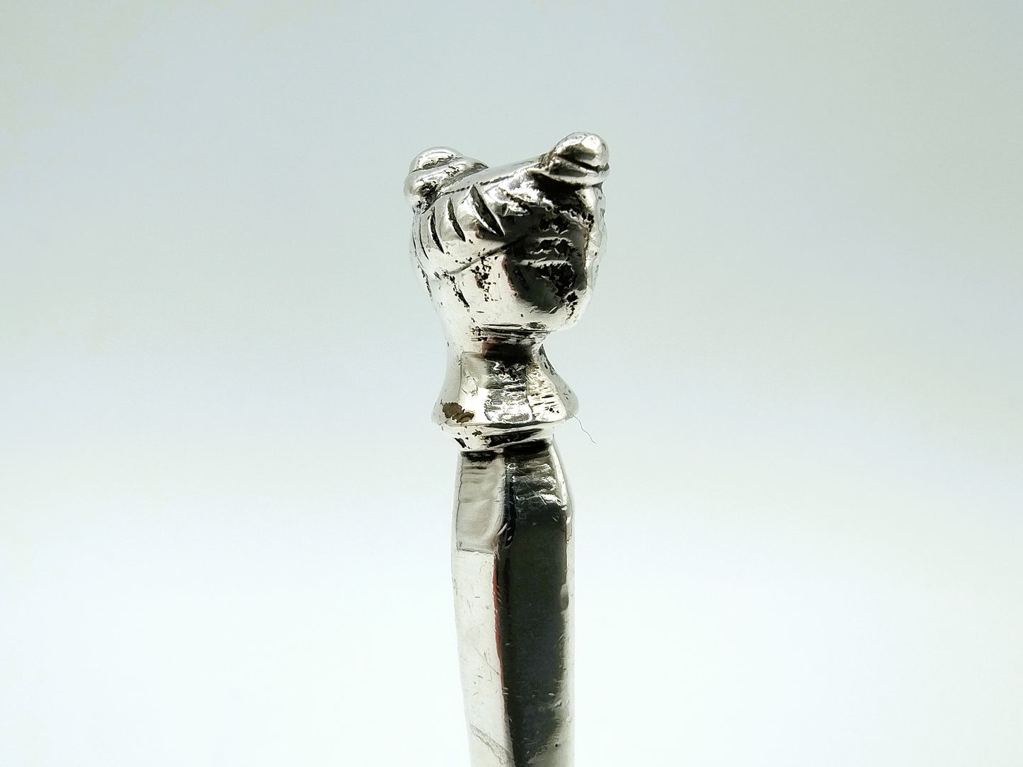 Zilveren miniatuur, tafelbel, Friesland, 19e eeuws