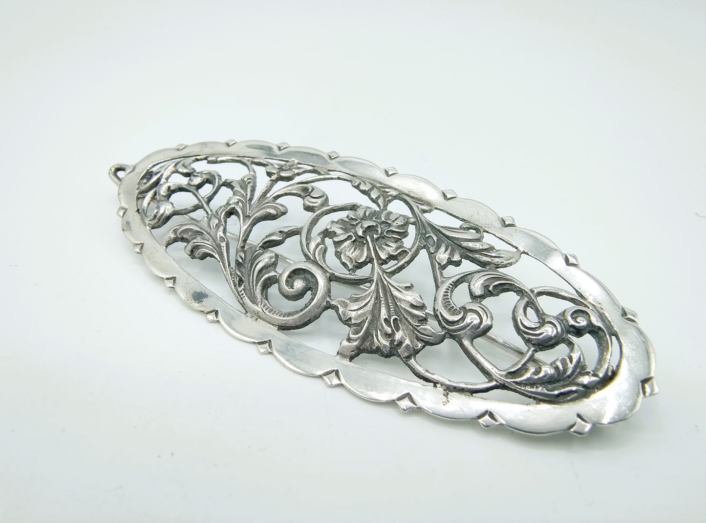 Silver flower brooch, Fa. Bijkamp and Co, Steenwijk,