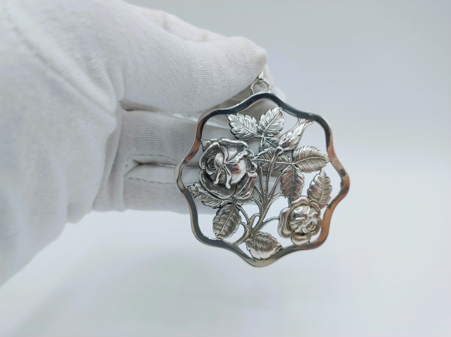 Zilveren bloemhanger, Fa. Bijkamp en Co, Steenwijk