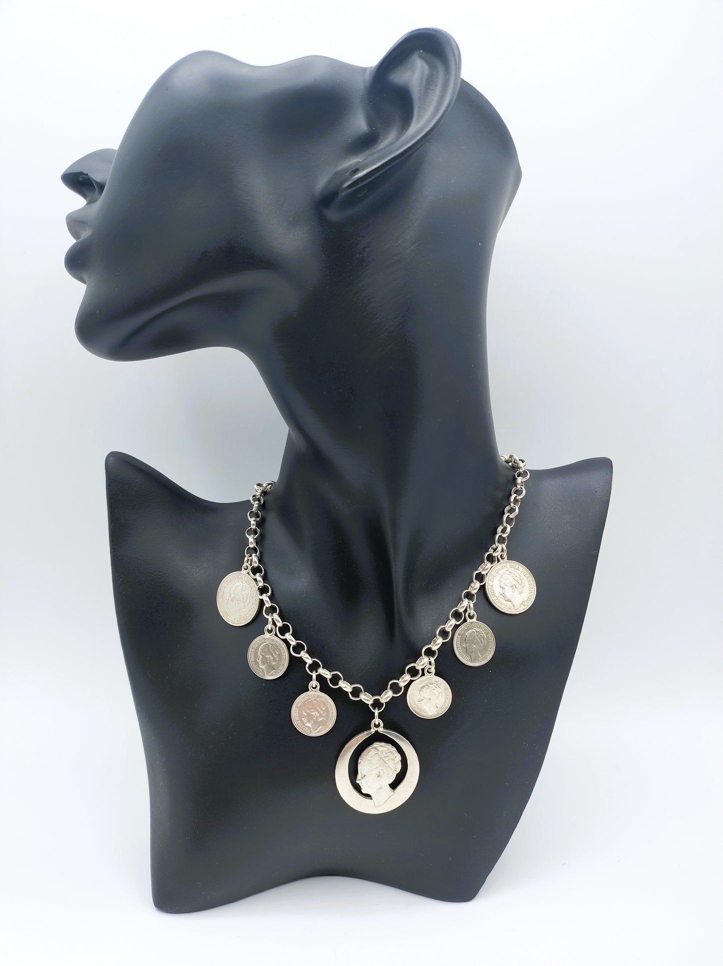 Zilveren jasseronketting met wilhemina munten, 77 cm