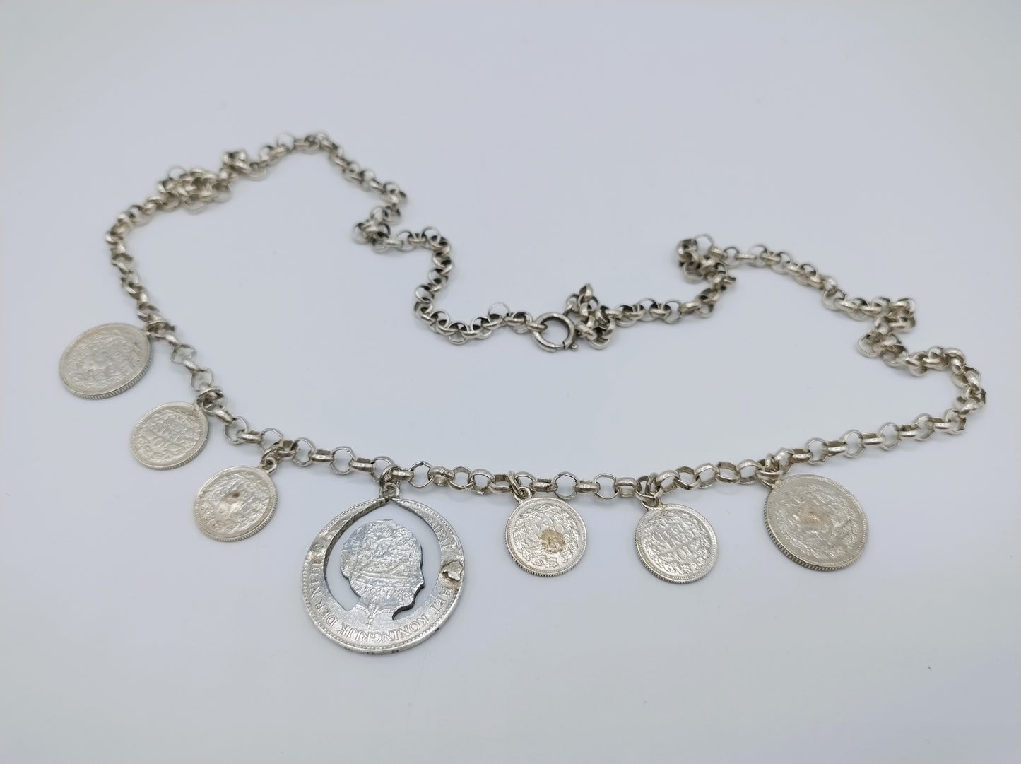Zilveren jasseronketting met wilhemina munten, 77 cm