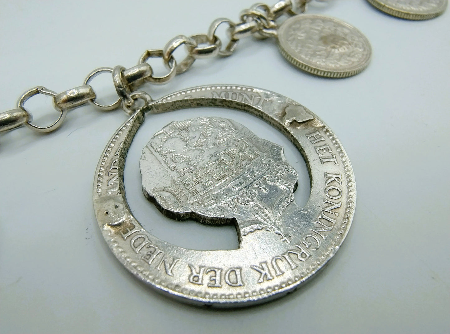 Zilveren jasseronketting met wilhemina munten, 77 cm
