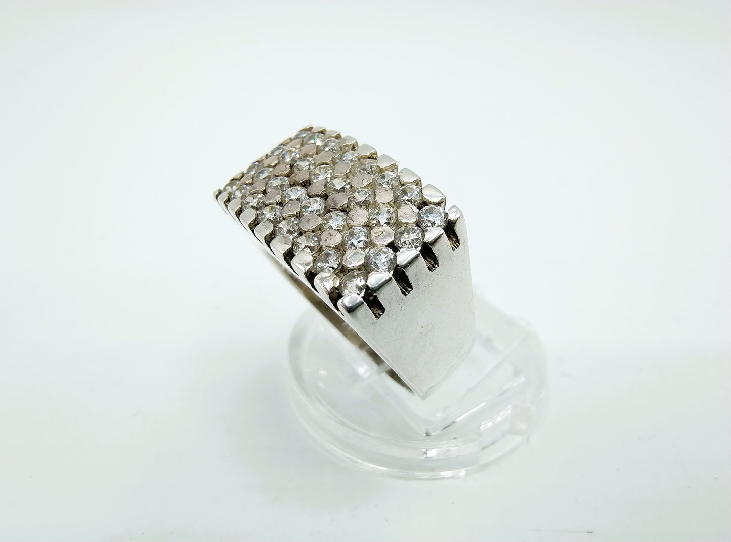 Zilveren ring bezet met zirkonia, 18 mm