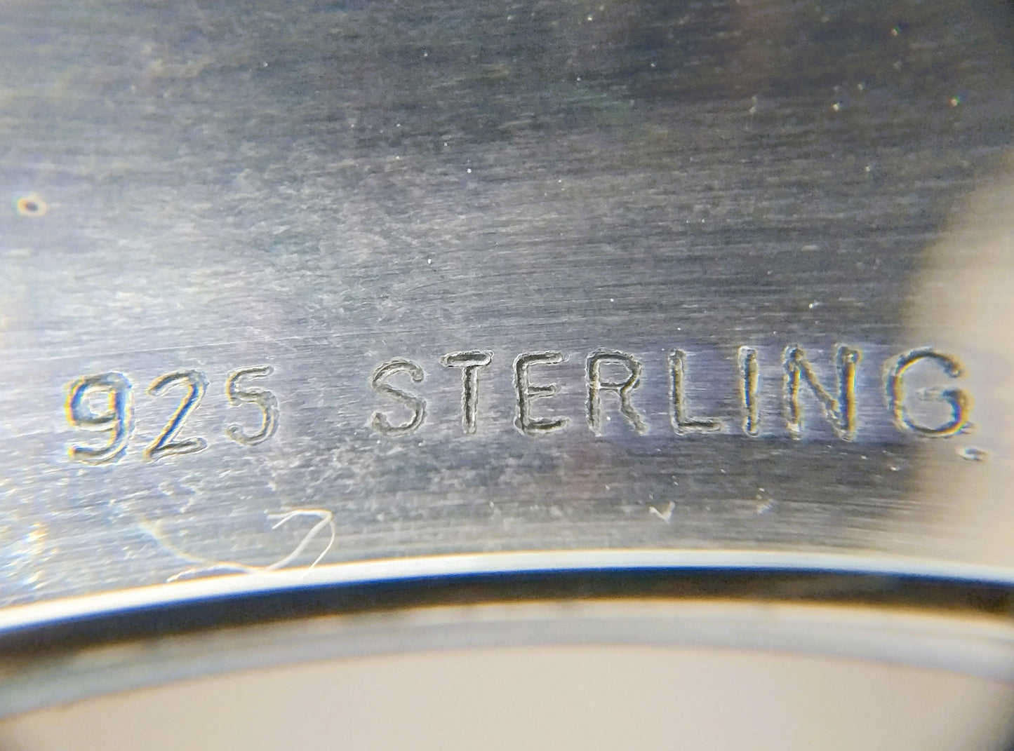 Kristallen poederdoos met zilveren deksel, 925