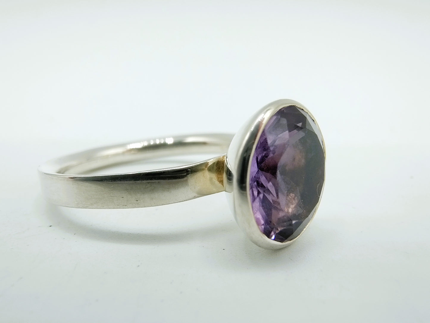 Zilveren ring met amethist, 18.75 mm