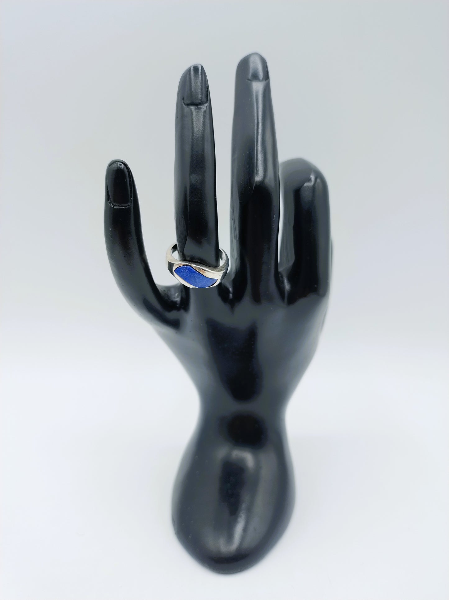 Zilveren ring met lapis lazuli, 16 mm