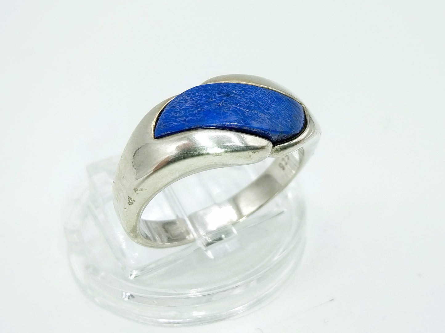 Zilveren ring met lapis lazuli, 16 mm