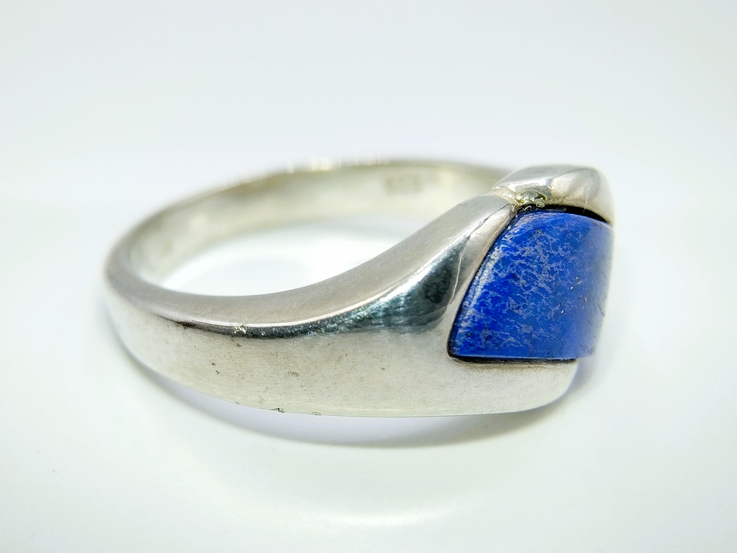 Zilveren ring met lapis lazuli, 16 mm