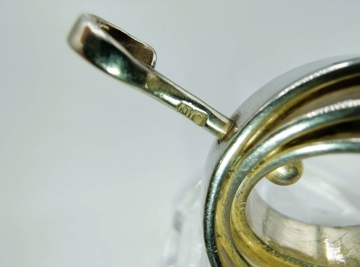 Zilveren designhanger