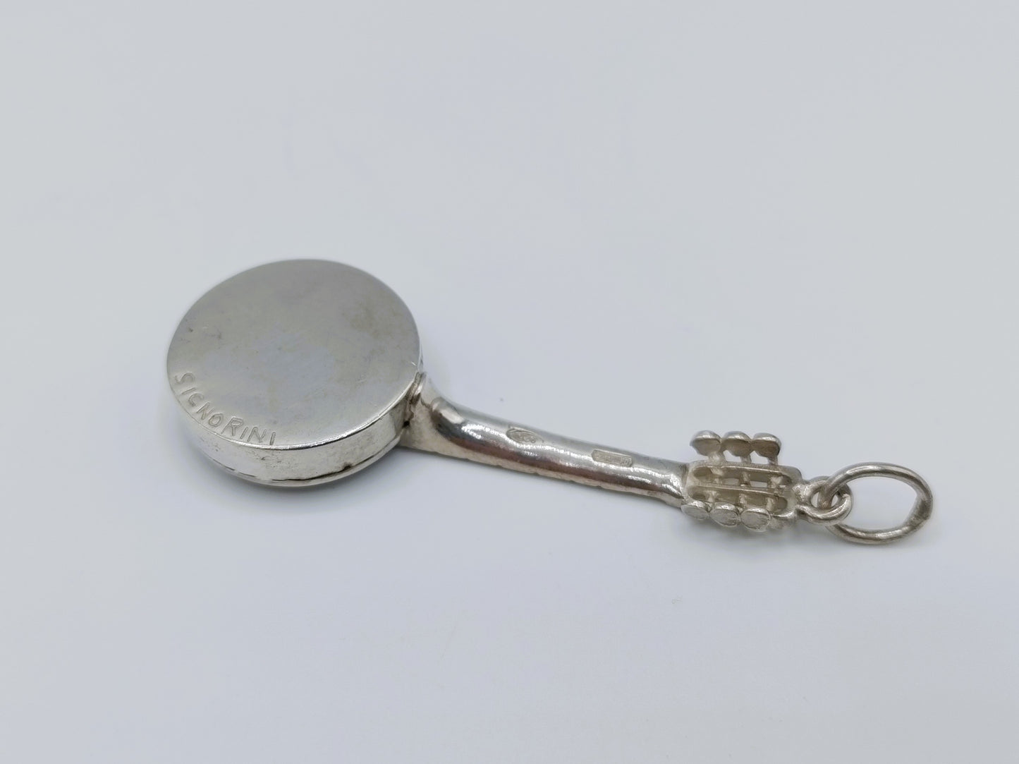 Zilveren banjo, Sicnorini, Italië