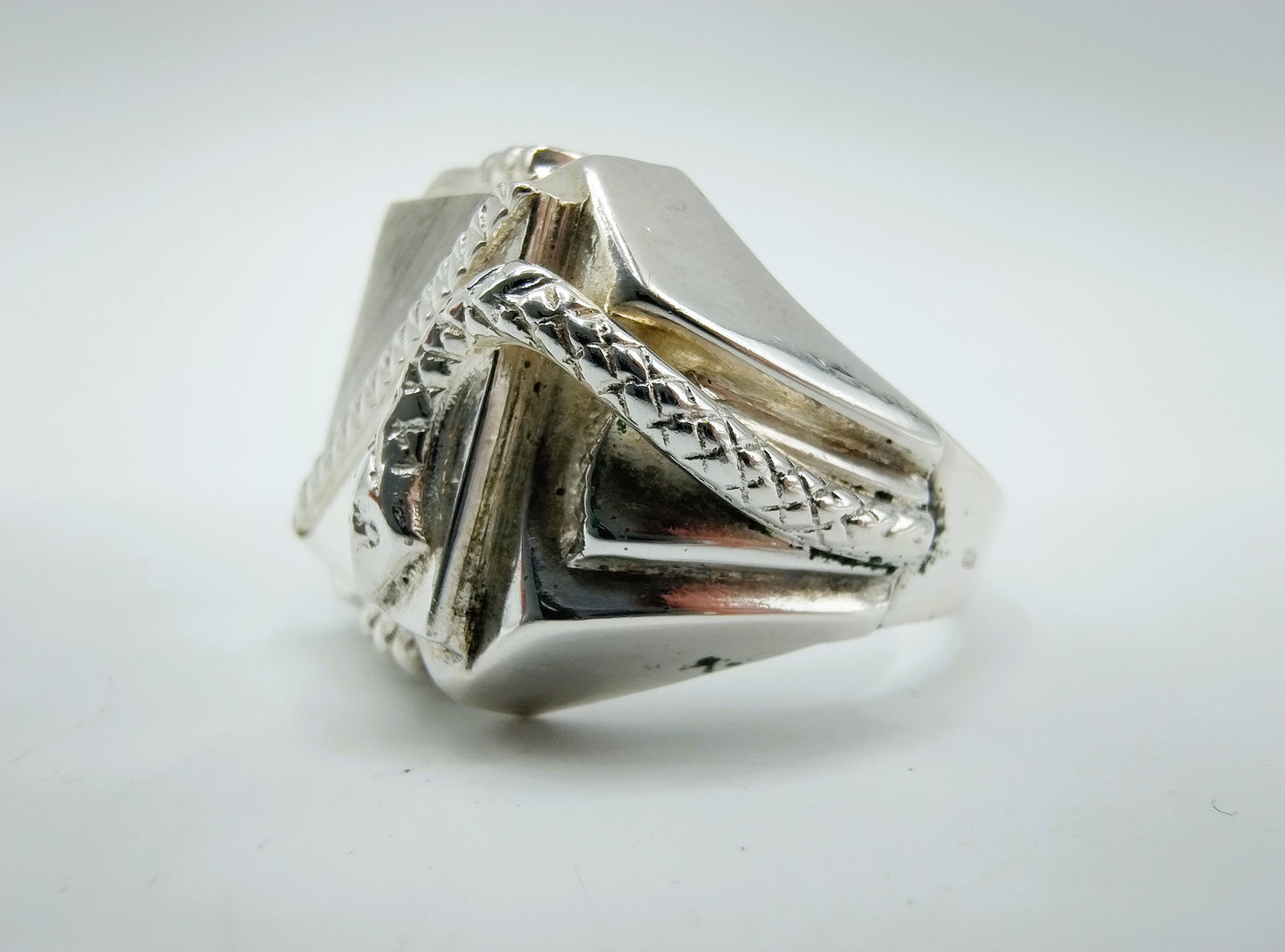 Silberner Herren-Siegelring mit Schlange, 21 mm