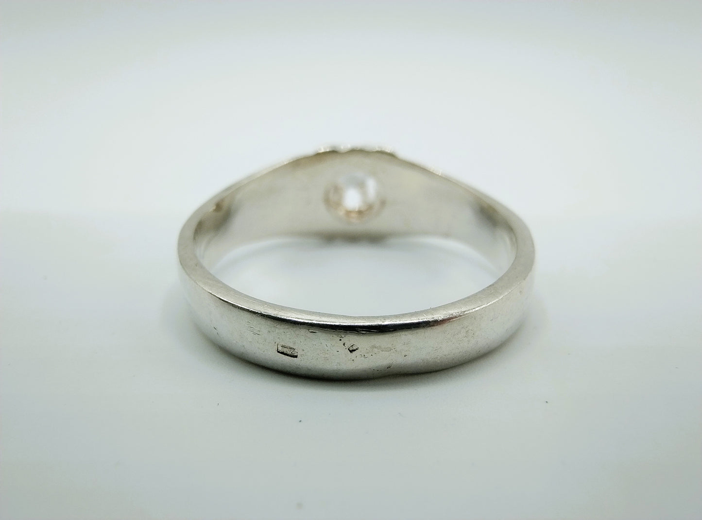 Silberner Unisex-Ring mit Stein, 21 mm