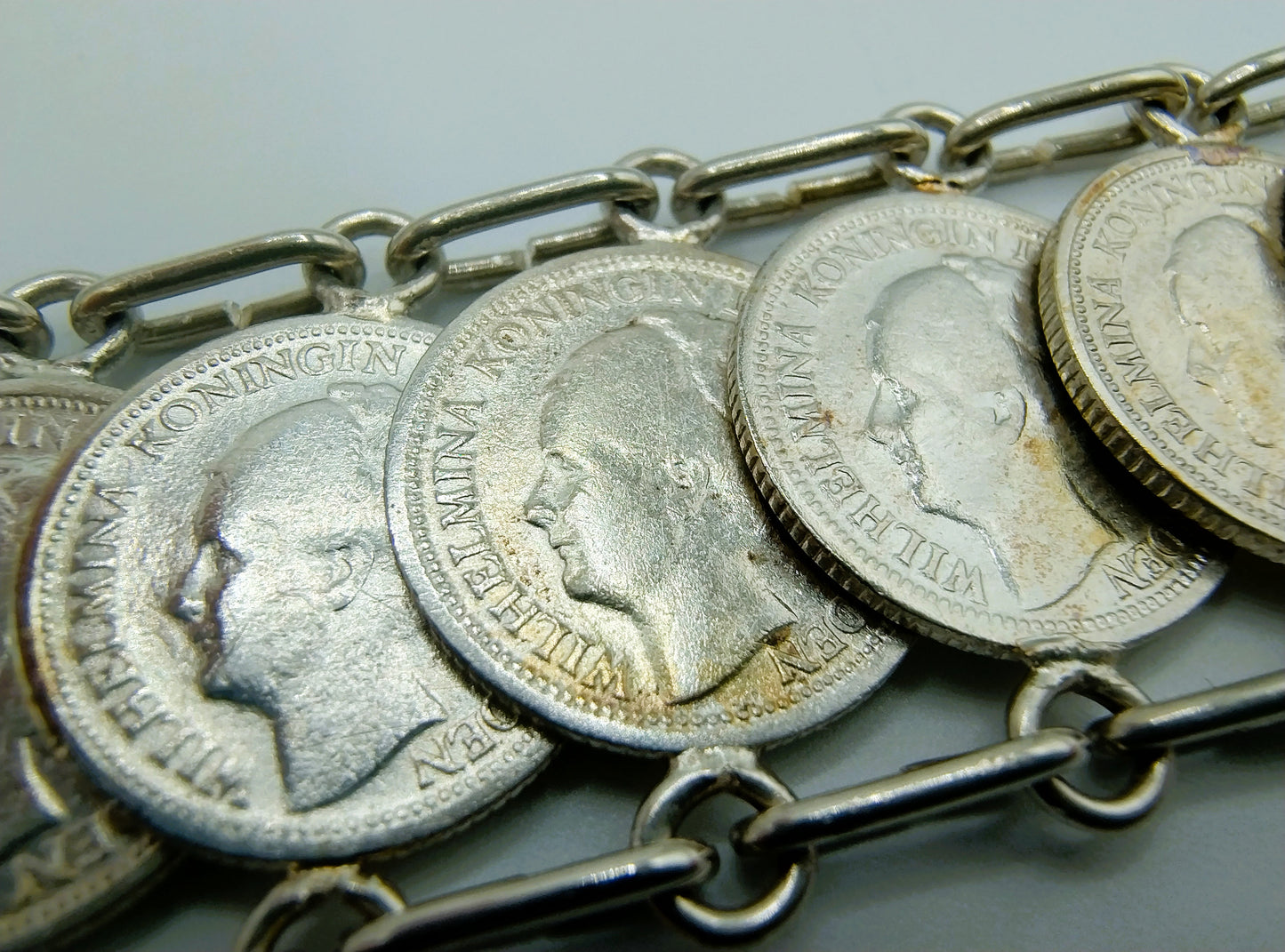 Zilveren dubbeltjes armband, Wilhelmina, 18 cm.