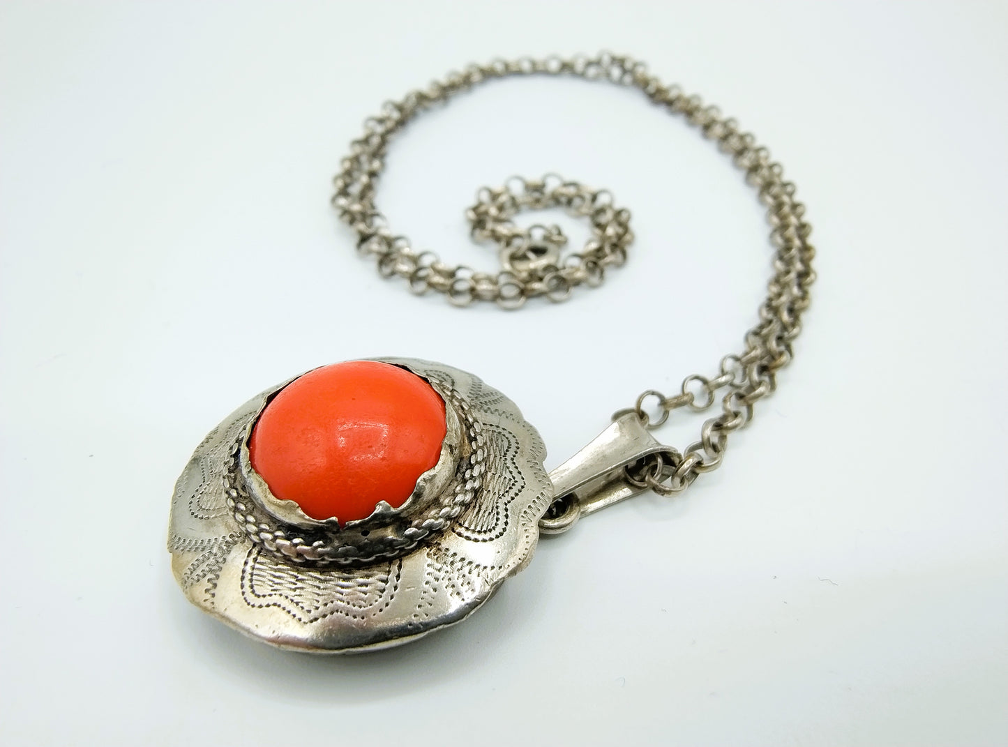 Zilveren jasseronketting met bloedkoralen hanger, 51 cm