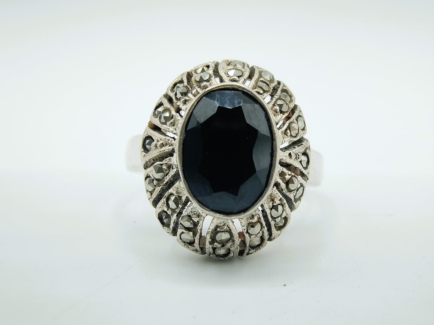 Zilveren ring met git en markasieten, 18 mm