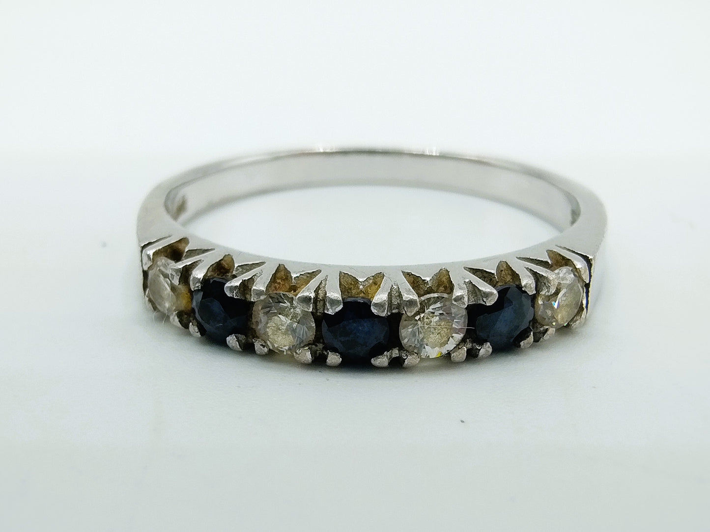 Zilveren rijring met safier en zirkonia, 19 mm