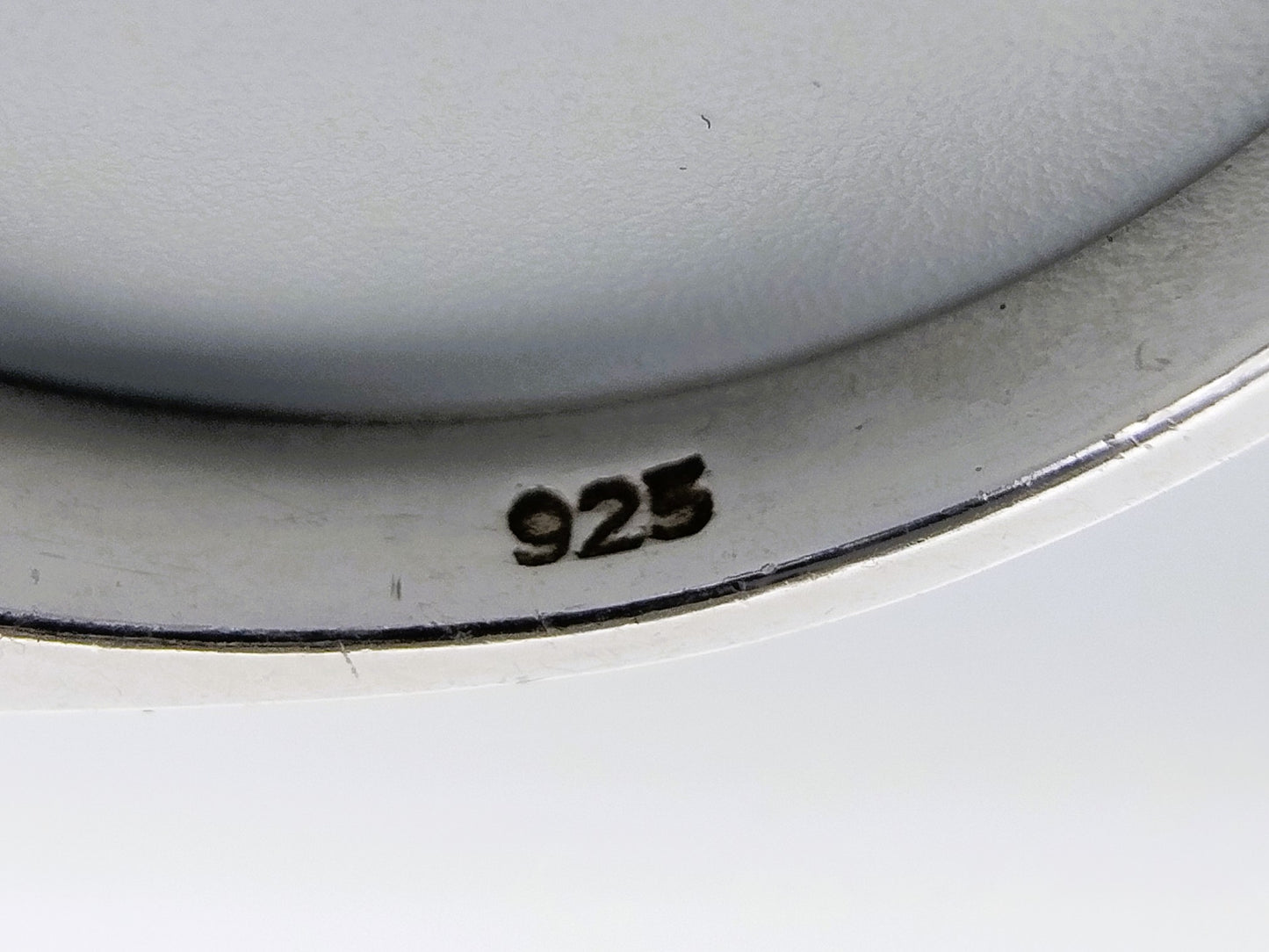 Zilveren rijring met safier en zirkonia, 19 mm