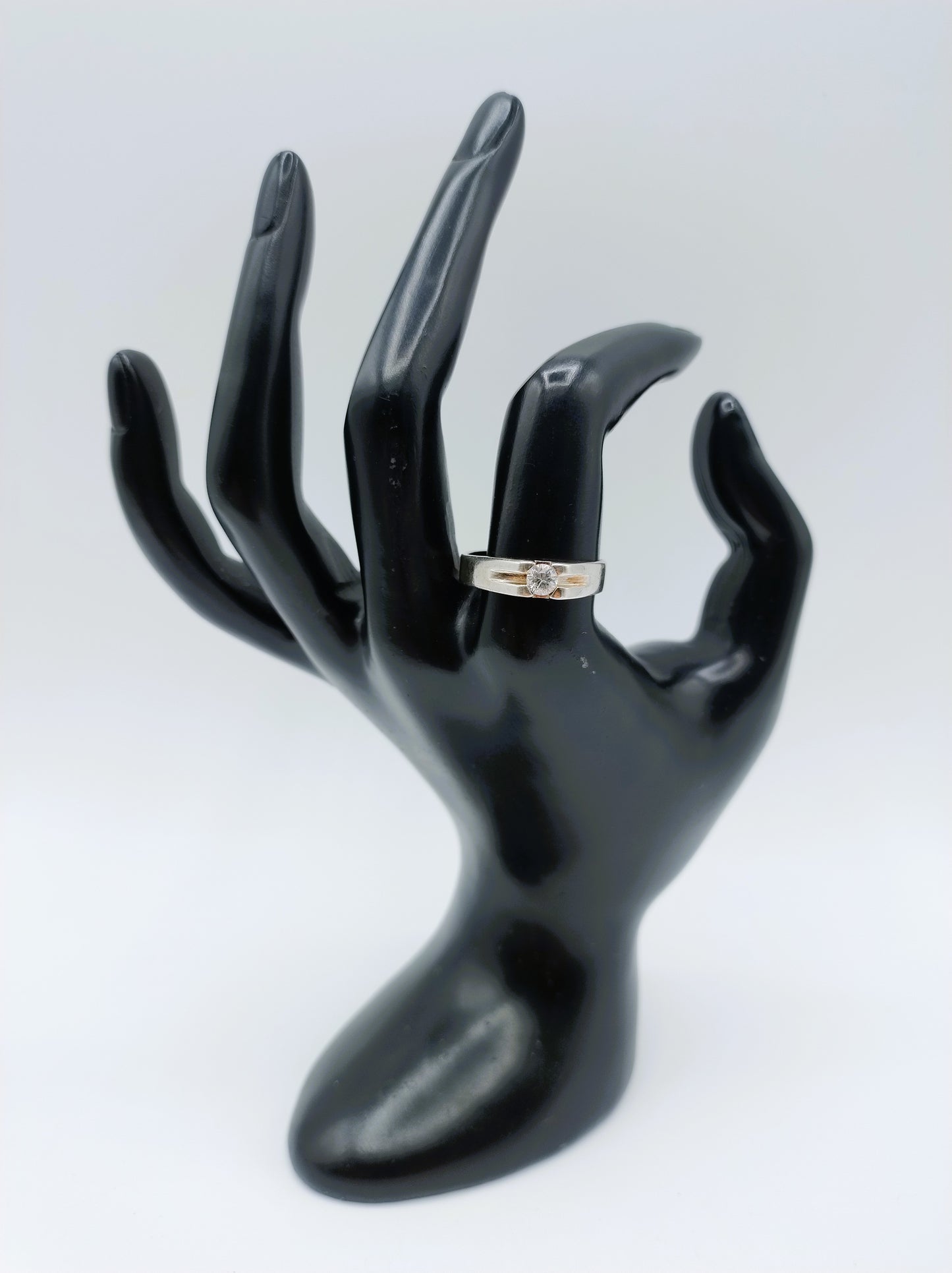 Zilveren unisex ring met steen, 19 mm