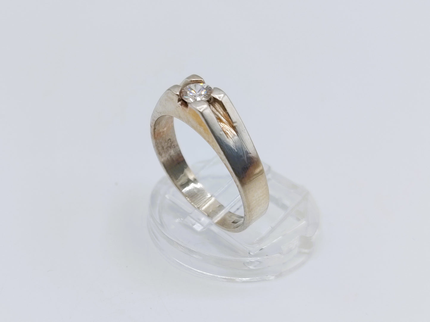 Zilveren unisex ring met steen, 19 mm