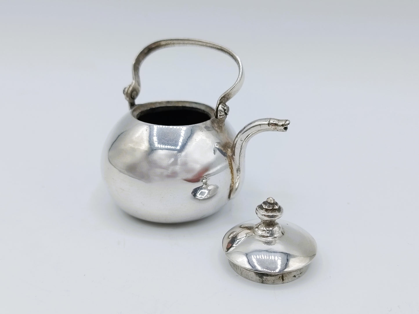 Zilveren miniatuur waterketel, J. Borduur, Amsterdam, 1754