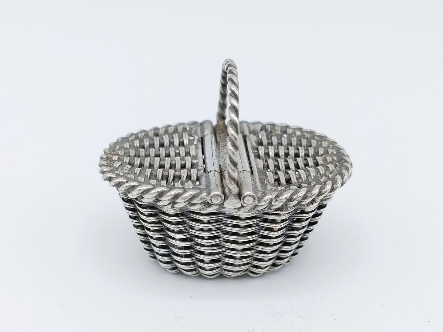 Zilveren miniatuur mand, 19e eeuws