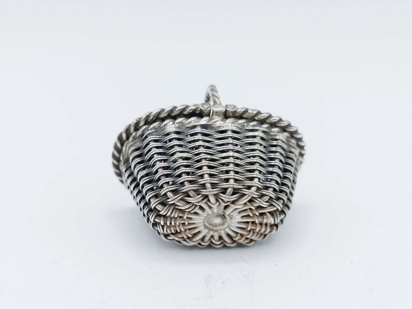 Zilveren miniatuur mand, 19e eeuws