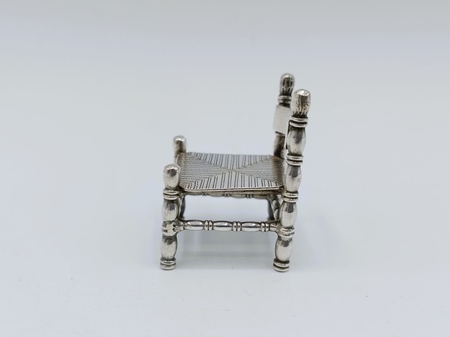 Zilveren miniatuur stoel, 20e eeuws