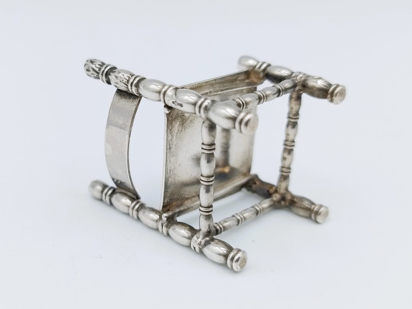 Zilveren miniatuur stoel, 20e eeuws