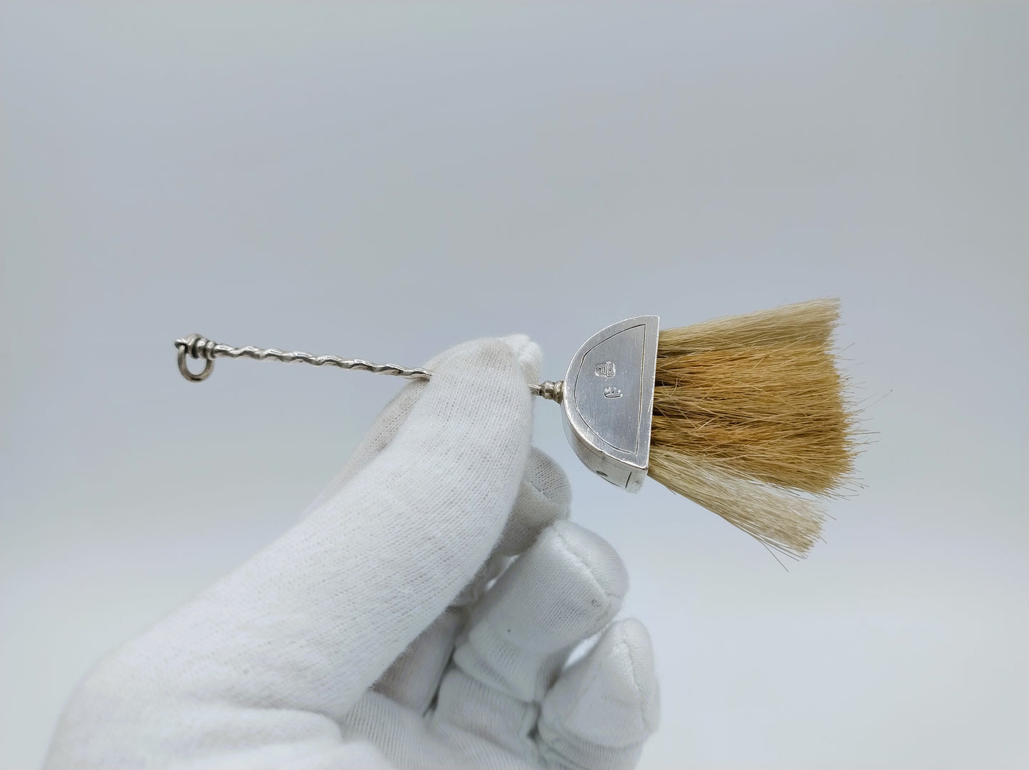 Zilveren miniatuur haardborstel, J. Borduur, Amsterdam, 1745