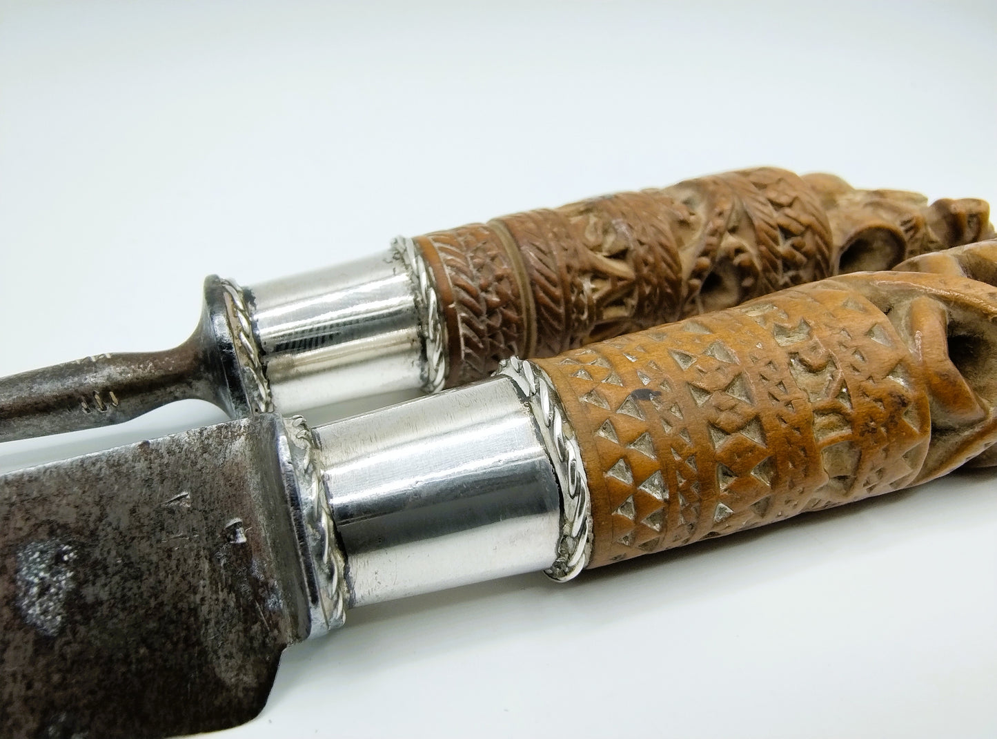 West Fries couvert, gestoken houten heften met zilver, 1867 / 1875