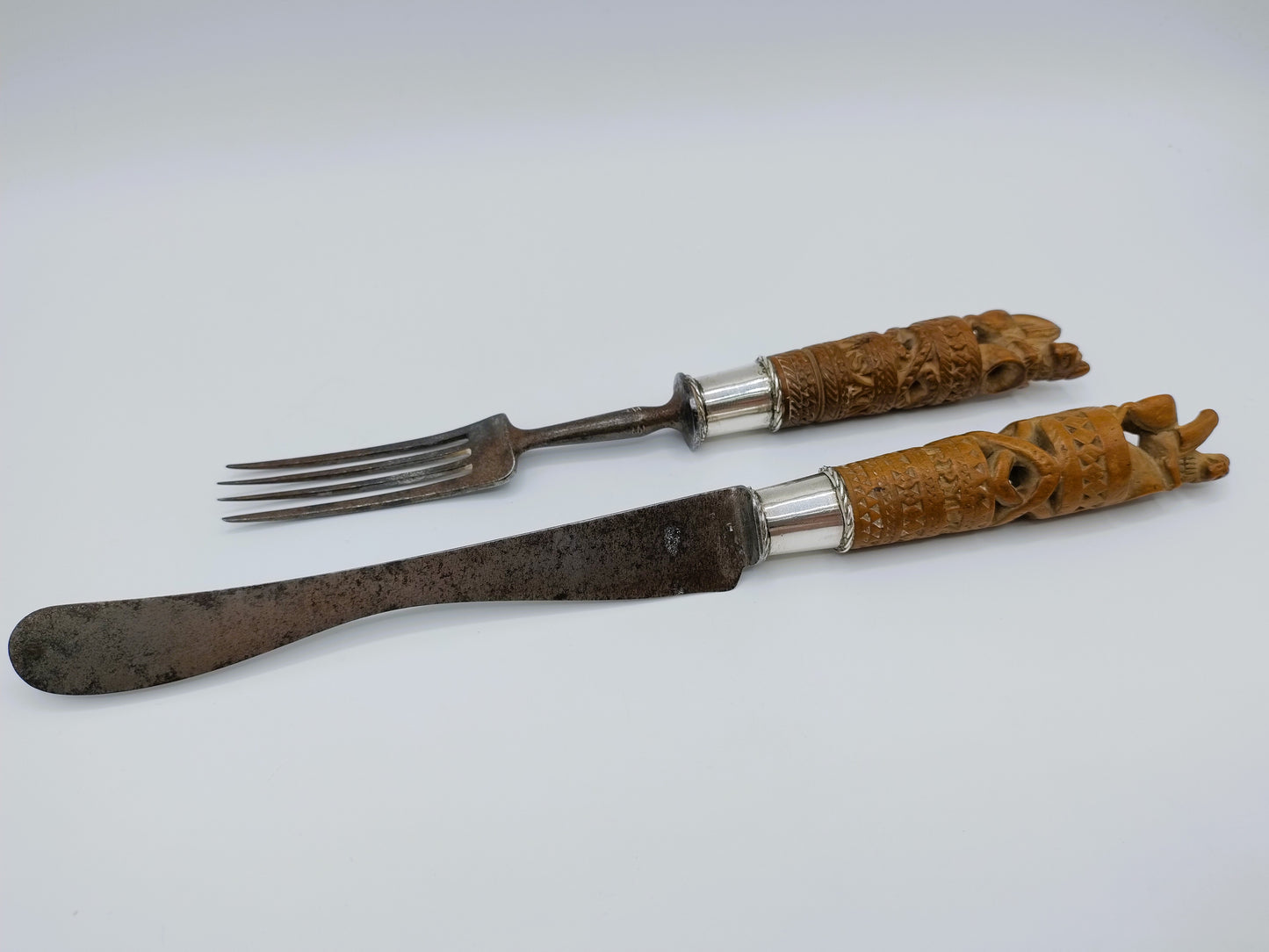 West Fries couvert, gestoken houten heften met zilver, 1867 / 1875