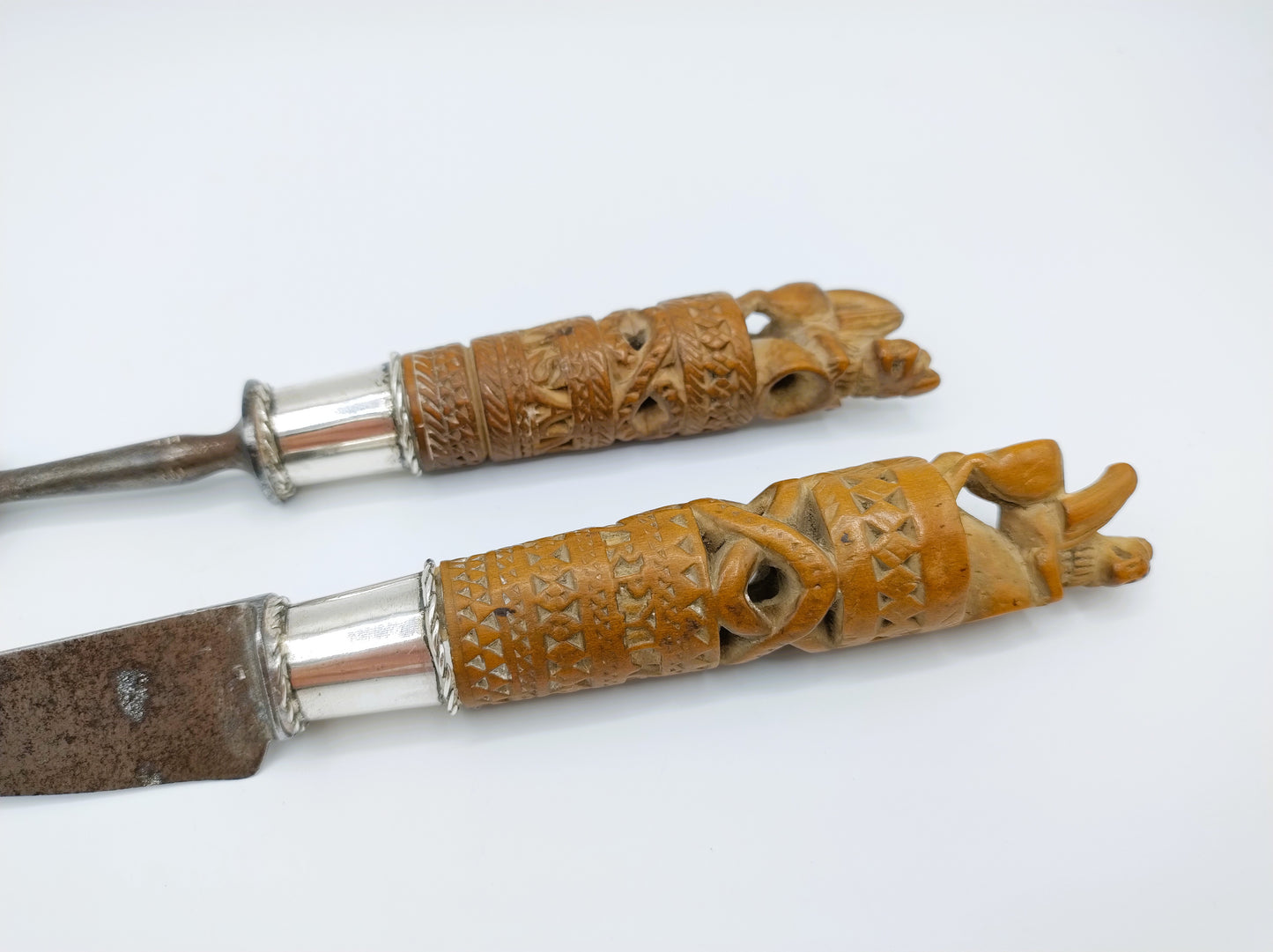 West Fries couvert, gestoken houten heften met zilver, 1867 / 1875
