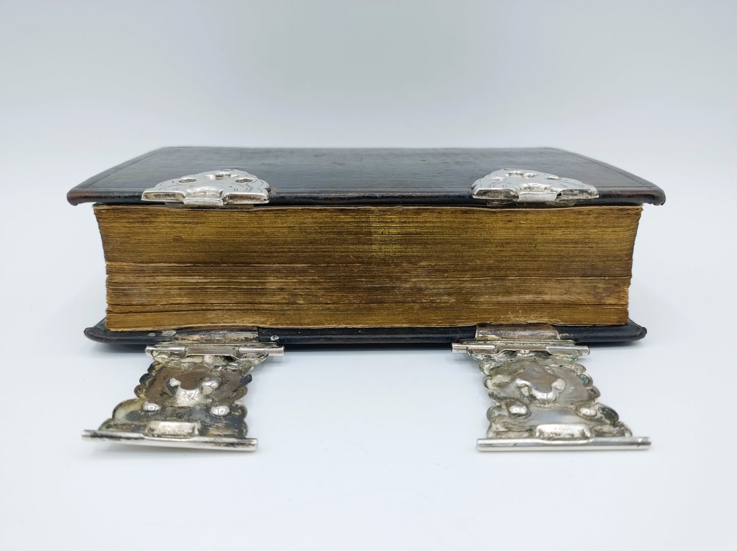 Bibel mit Silberverschlüssen, KJ Kanninga, Drachten, 1873
